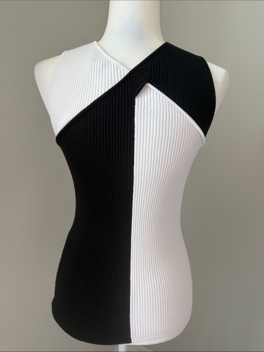 WHITE HOUSE BLACK MARKET Ribbed Colorblock Sweater Tank Top XS Black White - Picture 4 of 12